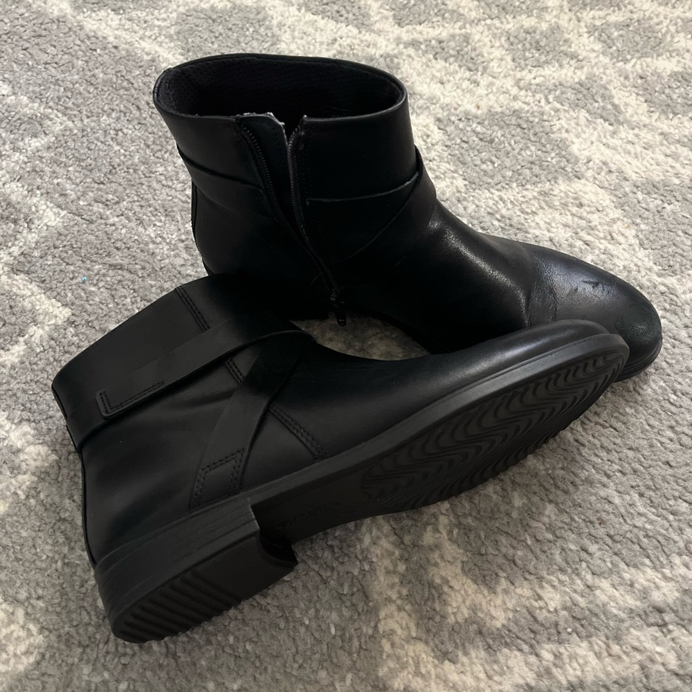 ECCO Womens Touch 15 B Buckle Boot Black NIB Size 9-9.5